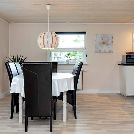 6 Person In Vaeggerlose 別荘