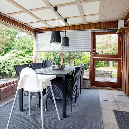 6 Person In Vaeggerlose *